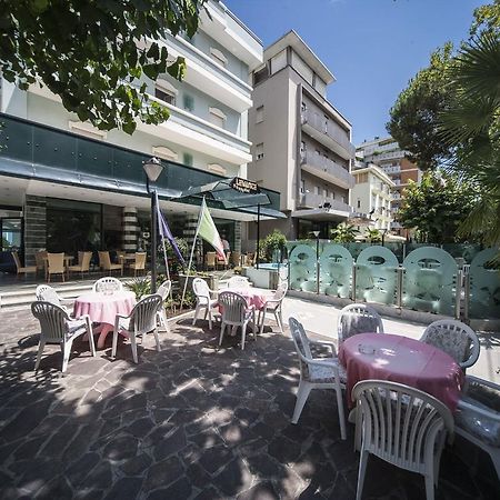 Hotel Levante Rimini Exteriér fotografie