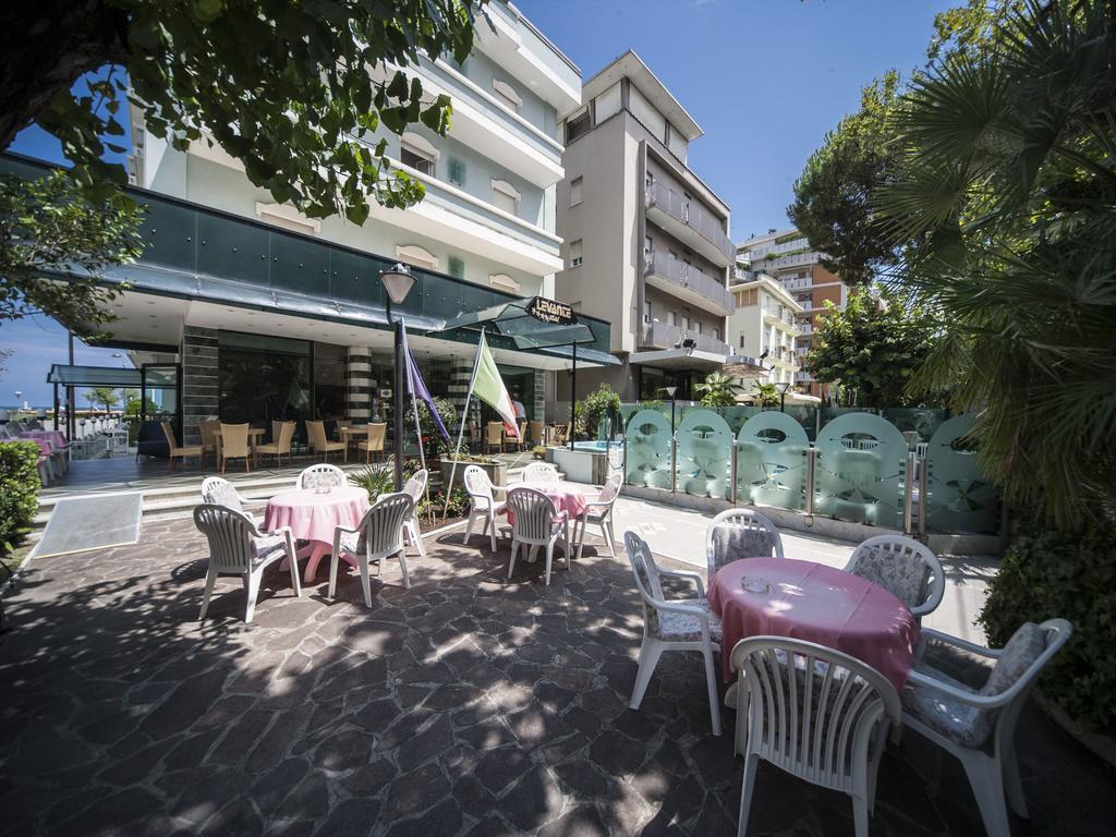 Hotel Levante Rimini Exteriér fotografie