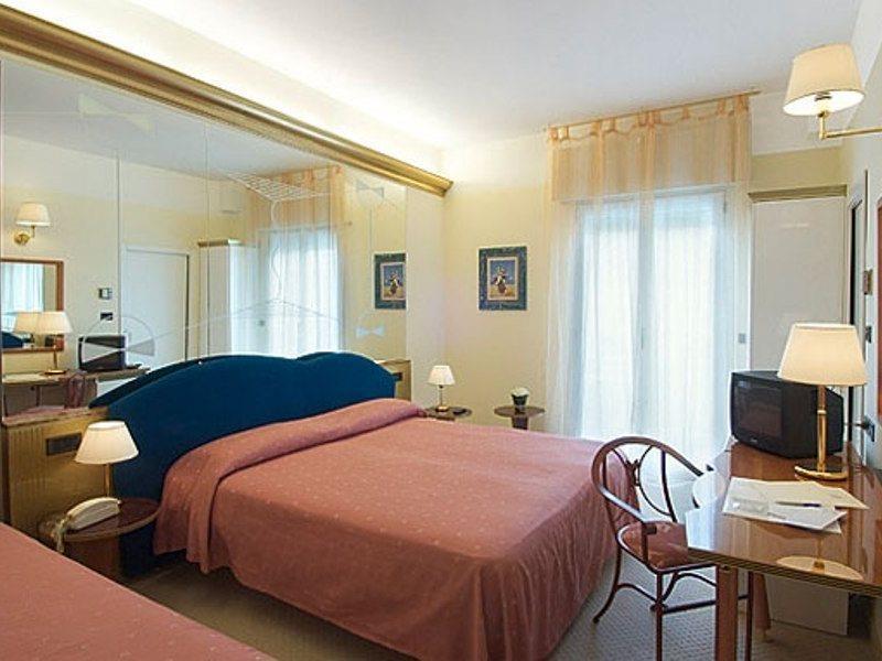 Hotel Levante Rimini Exteriér fotografie